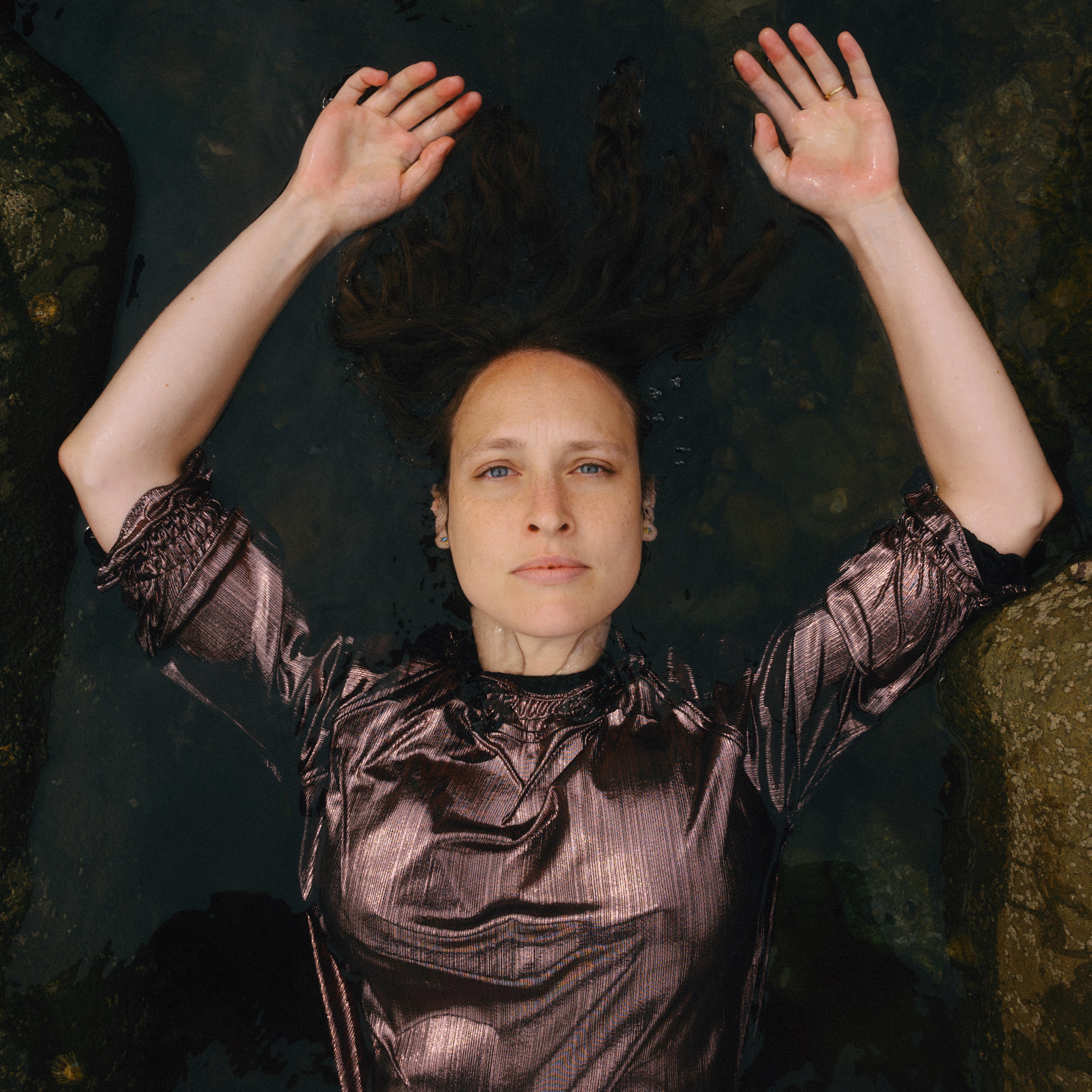 Izzie Yardley — Diving the Unknown